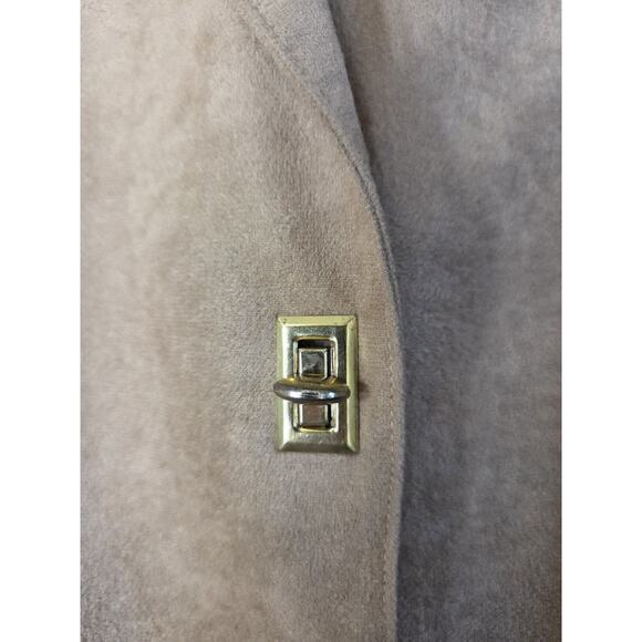 MJ Seattle Tan Faux Suede Vintage Clasp Closure Open Side 70s Top, Size Medium - Picture 4 of 12